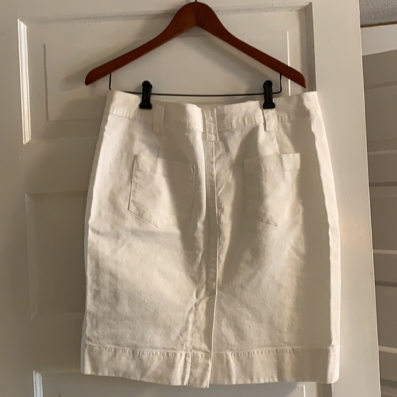 Cute cotton blend white skirt - Picture 3 of 4